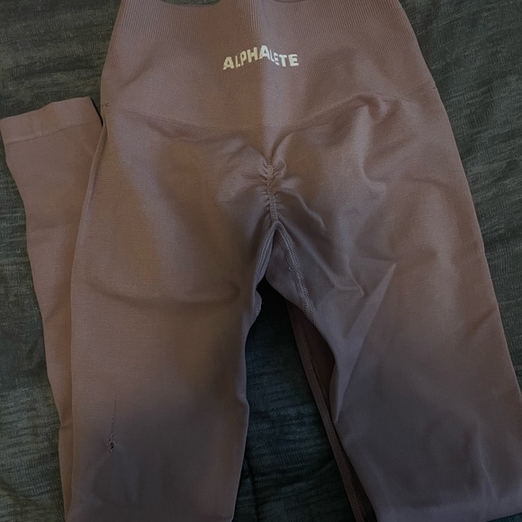 Alphalete Amplify Leggings - Picture 1 of 3